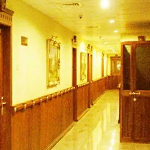 Grand Seasons Hotel