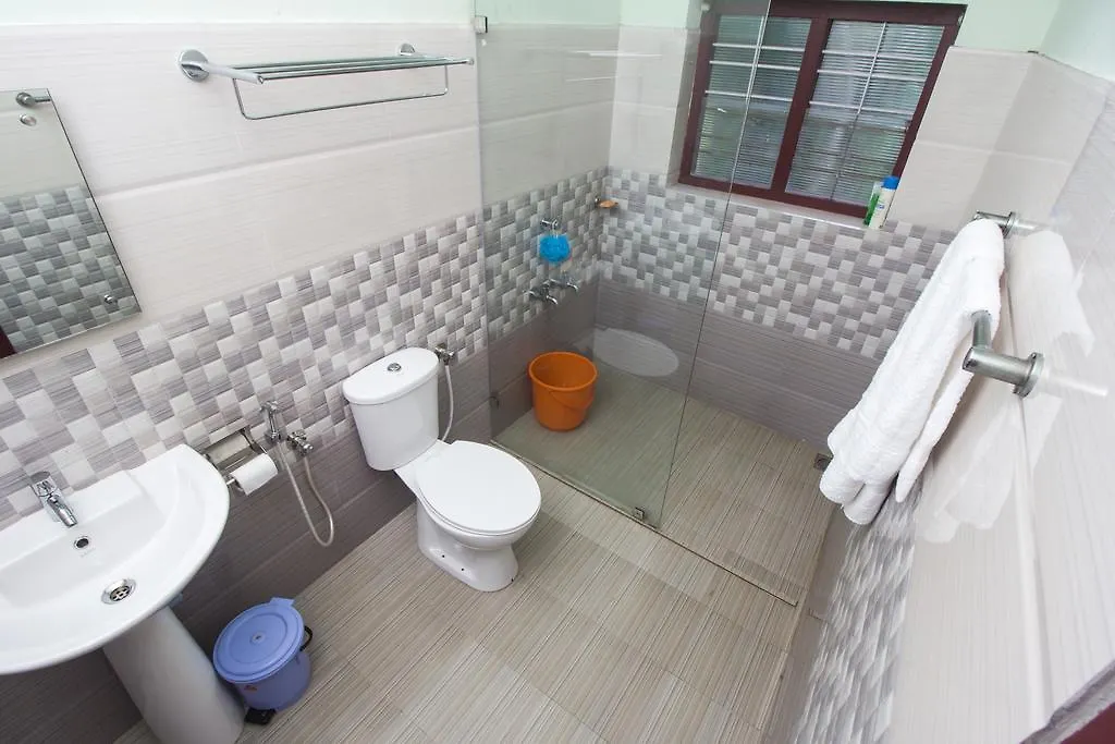 Alojamento de Acomodação e Pequeno-almoço Lake County Heritage Home Kochi